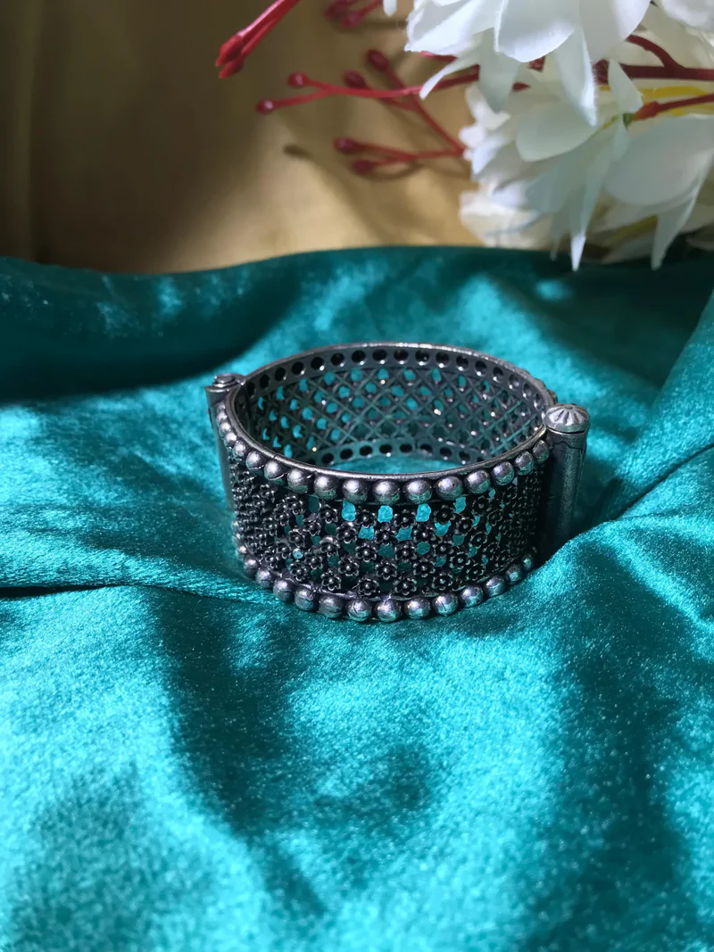 Antique Bracelet for Women