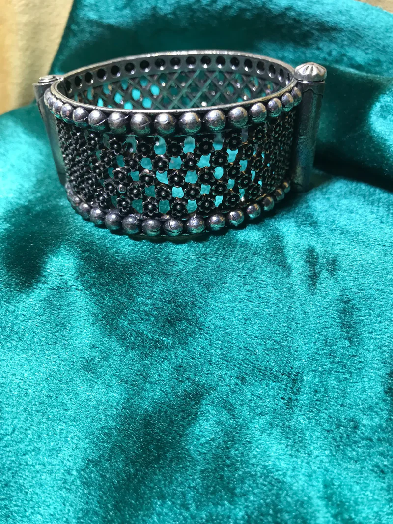 Antique Bracelet for Women