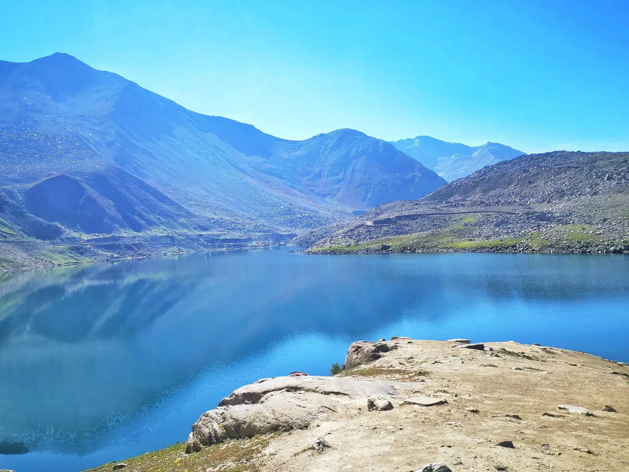 Lulusar Lake